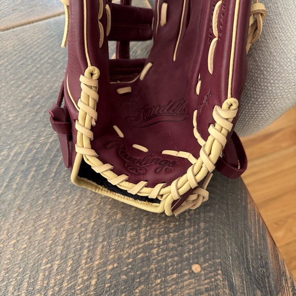Rawlings Burgundy and Beige Baseball Glove - Picture 3 of 5